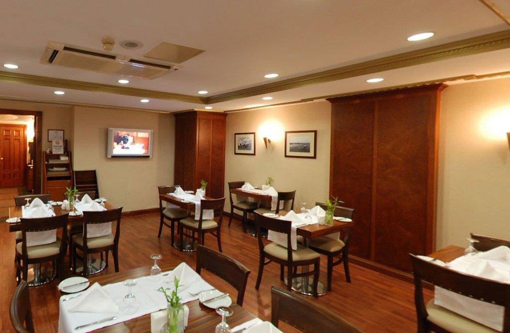 Titanic Comfort Sisli Istanbulská provincie Restaurace fotografie